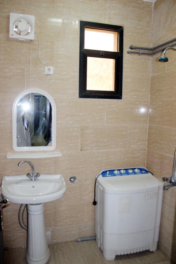 Al Eairy Apartment-Alqaseem 1ブライダ エクステリア 写真